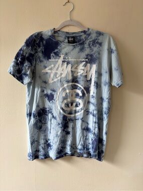 Stussy Men’s Blue Tie-Dye Logo T-Shirt